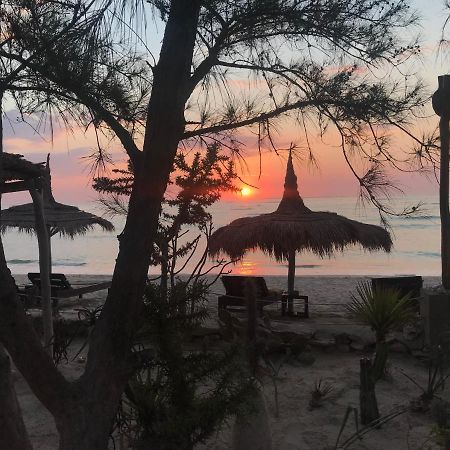 Mada Surf Ranch Hotel Anakao Buitenkant foto