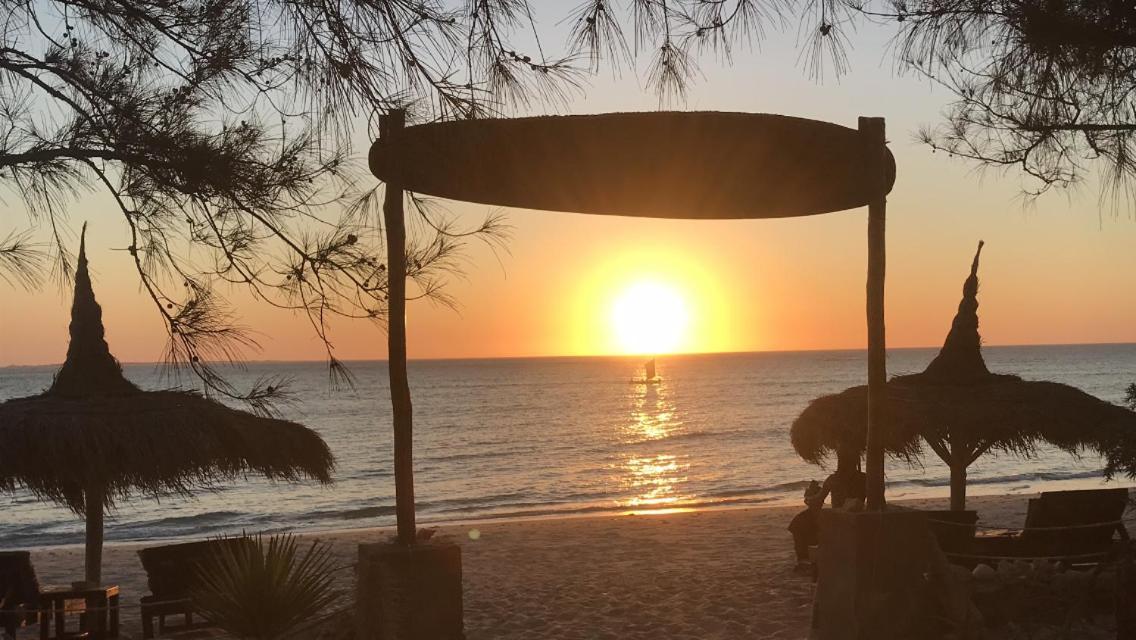 Mada Surf Ranch Hotel Anakao Buitenkant foto