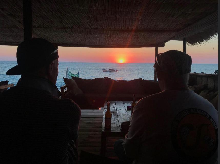 Mada Surf Ranch Hotel Anakao Buitenkant foto
